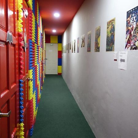 Hero Hostel Kuching Eksteriør billede